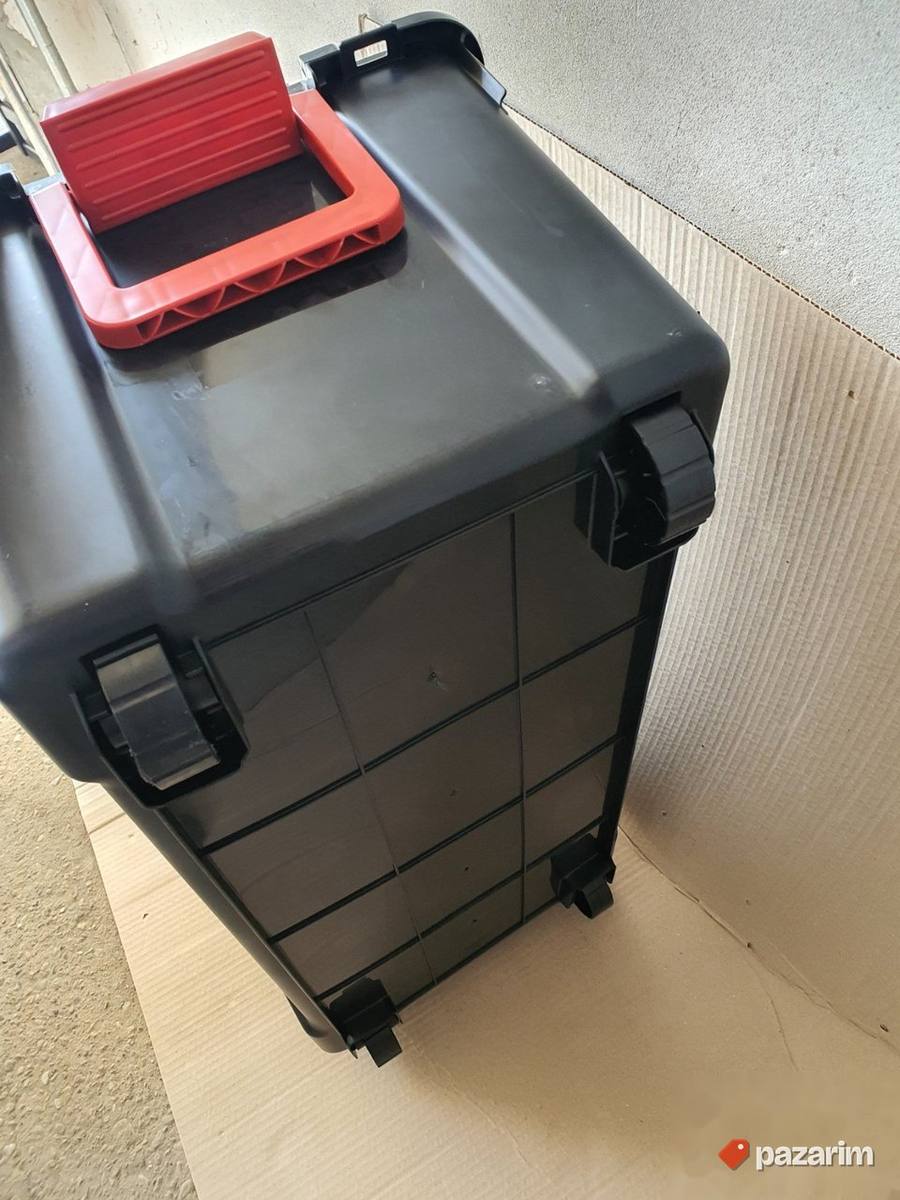 Plasticni Sanduk Za odlaganje 75l - Iris #68 8