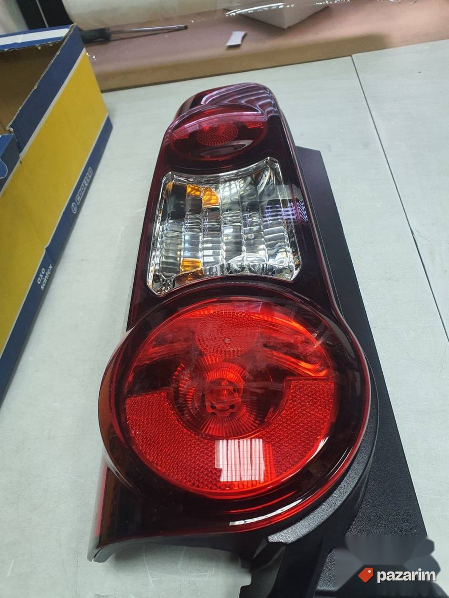 Zadnje svetlo Magneti Marelli 714000028352 8