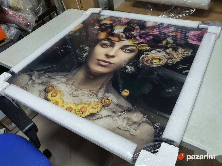 Dekorativna slika Picture Glass Flower Art Lady Kare design 2