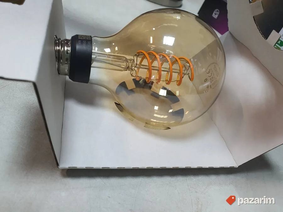 Philips Hue Filament 550 7W 5
