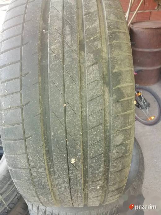 Letnje gume 255/40-19