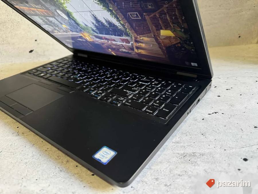 DELL Precision 3520/15.6 IPS/I7-6820HQ/32GB/256/Quadro M620 4