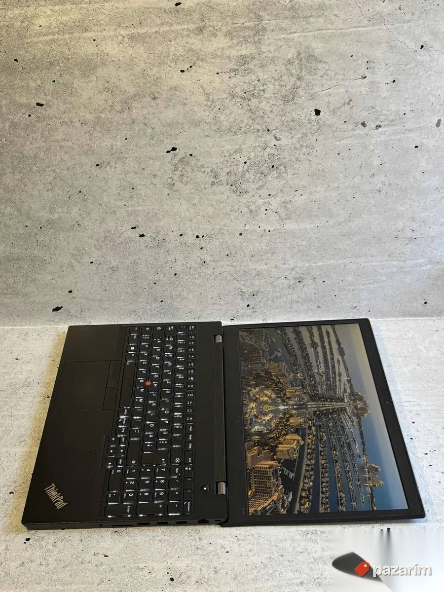 Lenovo Thinkpad P15v/15.6 IPS Touch/i7-10875H/32GB/SSD 1TB 5
