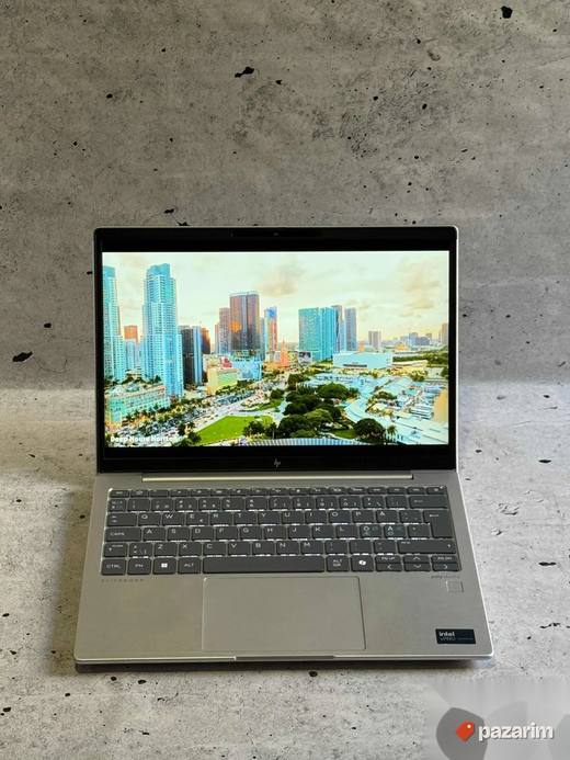HP Elitebook 630 G11/13.3/ULTRA 5 135U/16GB DDR5/512