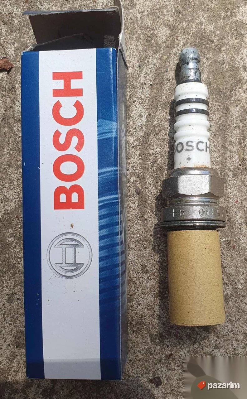 Nove Bosch svećice 3 komada na stanju 1