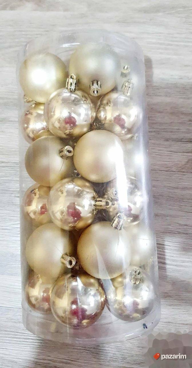 Elegantan set zlatnih božićnih kuglica 2