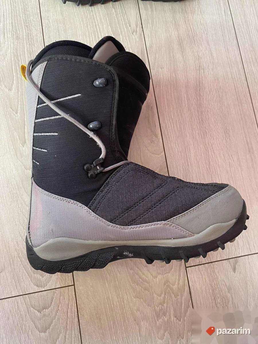 Salomon snowboard čizme 42 očuvane, torba na poklon 6