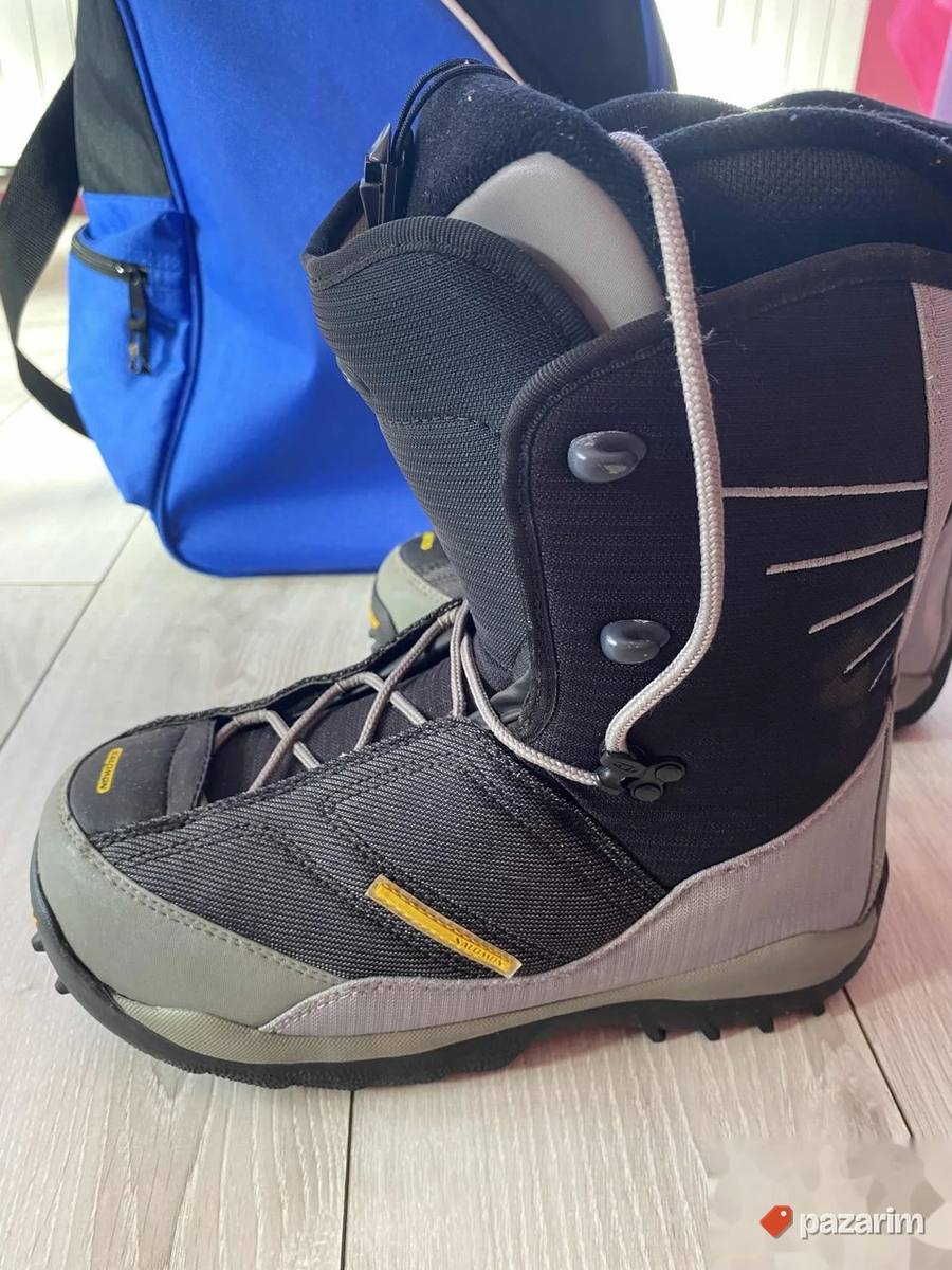 Salomon snowboard čizme 42 očuvane, torba na poklon 8