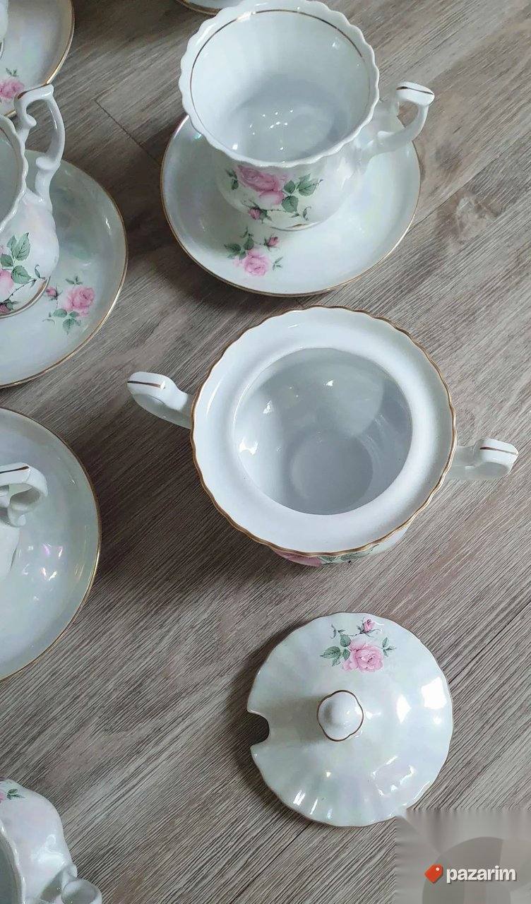 Prelep porcelanski servis za kafu/čaj za 12 osoba 6