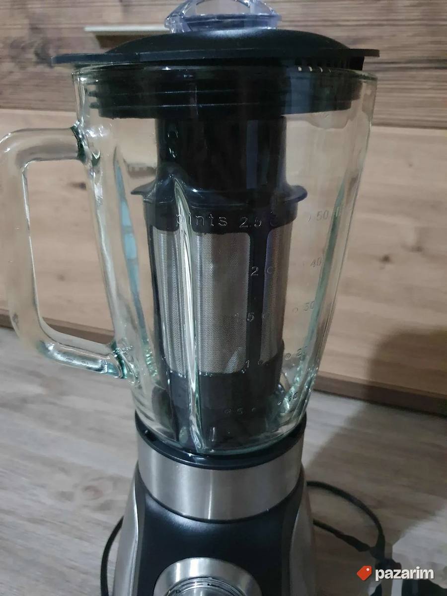 Solac Professional Mixer 1000W sa dodatnom opremom 2