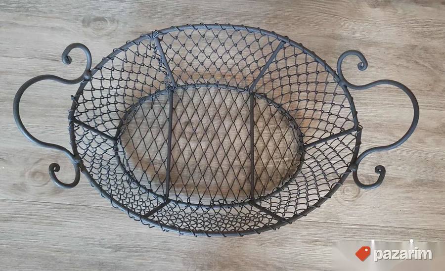 Ukrasna žičana korpa sa cvetnim platnom (za hleb, voće ili d 4