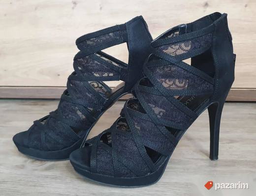 CATWALK crne čipkane sandale na štiklu br. 39