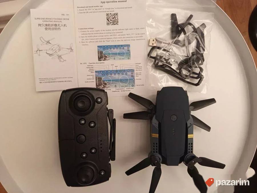 PAMETNI sklopivi DRON W8 sa 2 kamere/ Gratis baterije 8