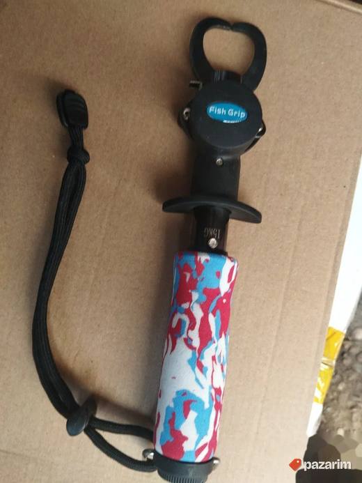 Grip sa vagom 15 kg i metrom