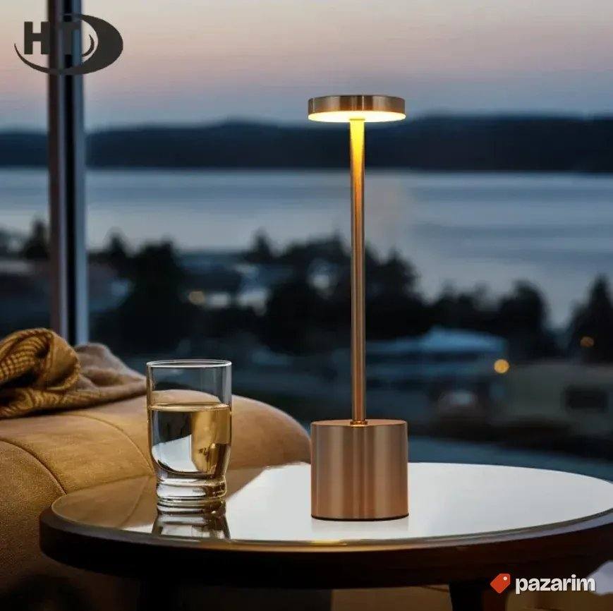 Elegantna Stona Lampa - punjiva, prenosiva - HORECA 2