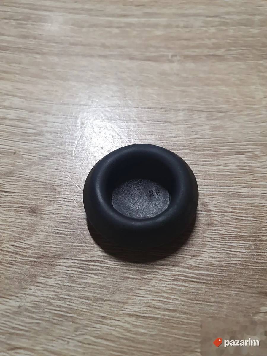 Cep poklopac gumeni 23.5x30x9 univerzalni 2