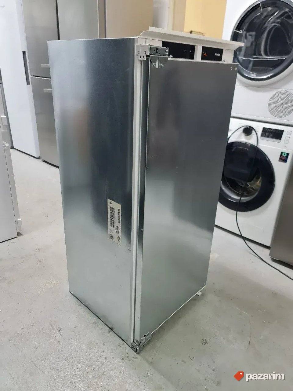Miele ugradni frizider 122cm, sa komorom K 7328 D 2025god 1