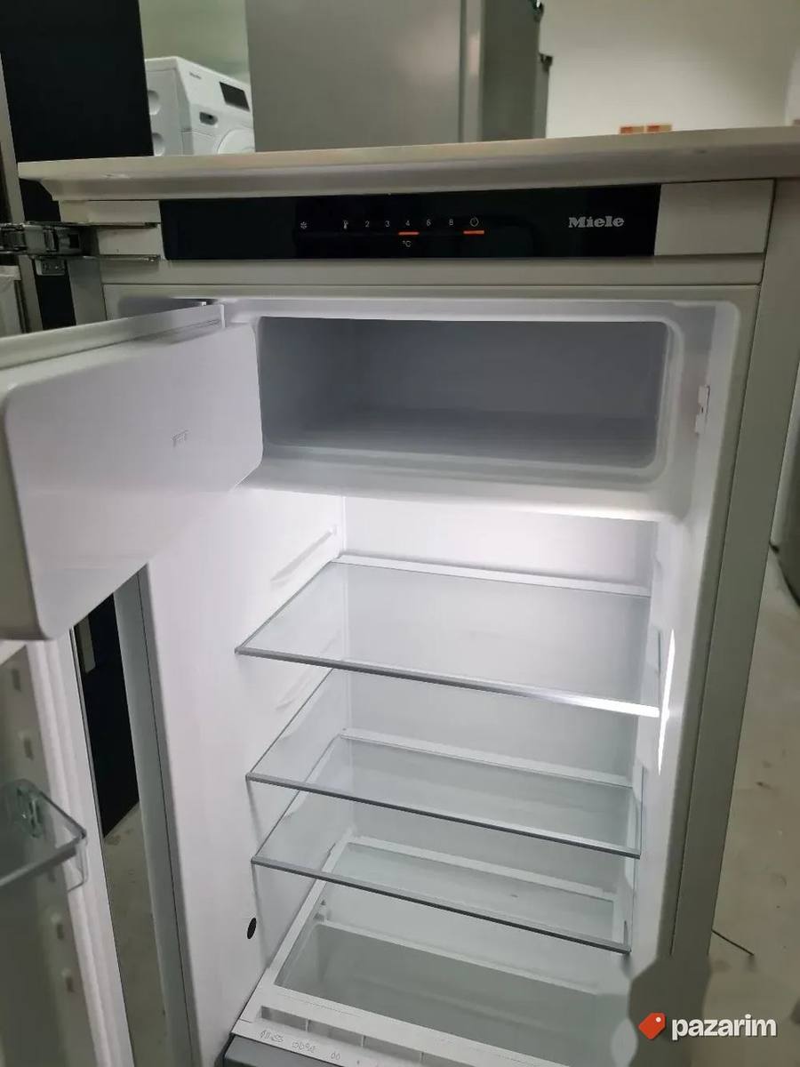 Miele ugradni frizider 122cm, sa komorom K 7328 D 2025god 3