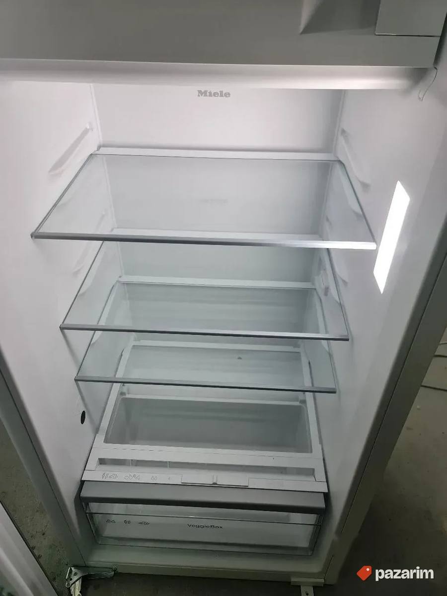 Miele ugradni frizider 122cm, sa komorom K 7328 D 2025god 4