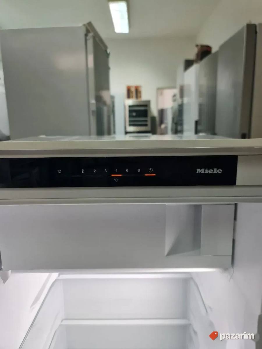 Miele ugradni frizider 122cm, sa komorom K 7328 D 2025god 5