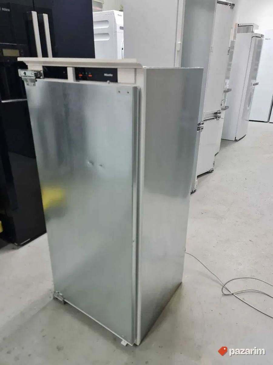 Miele ugradni frizider 122cm, sa komorom K 7328 D 2025god 7