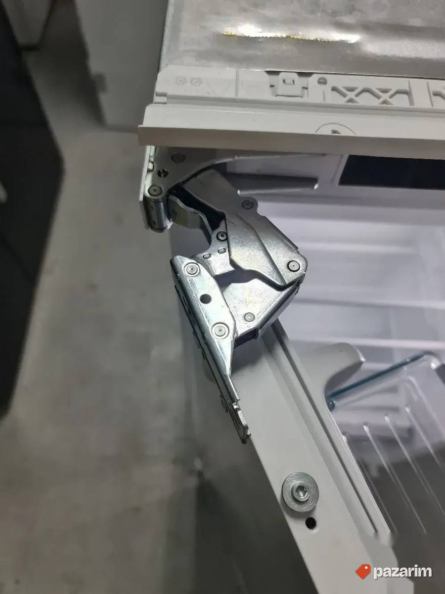 Miele ugradni frizider 122cm, sa komorom K 7328 D 2025god 8