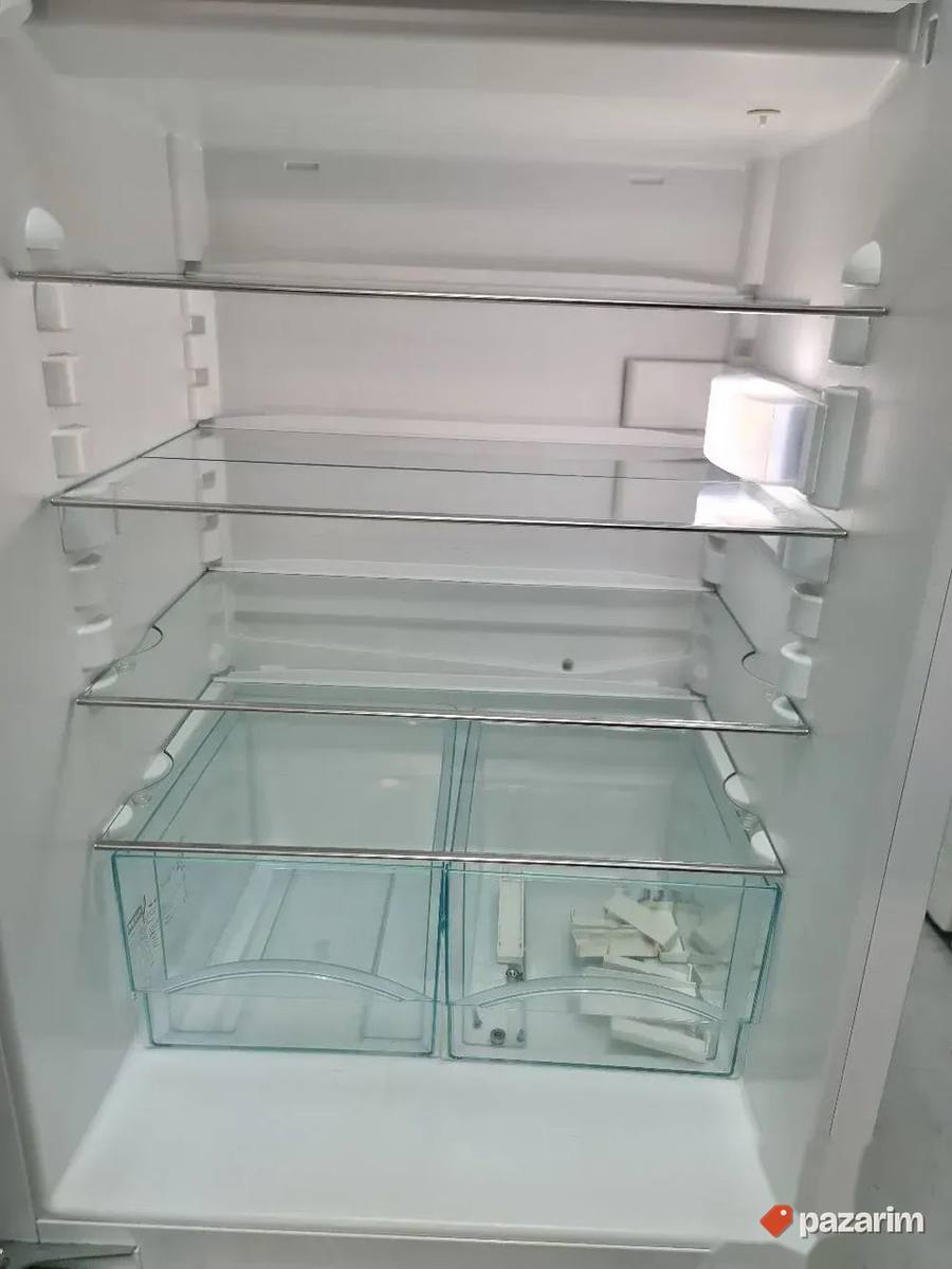 Miele ugradni frizider sa komorom 177cm 5