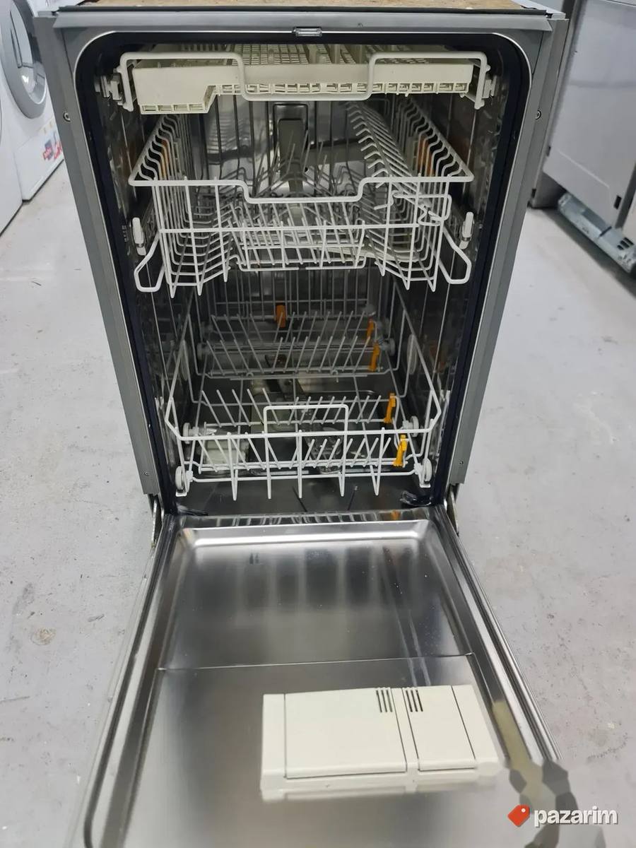Miele ugradna 45cm masina za sudove 9 kompleta 4