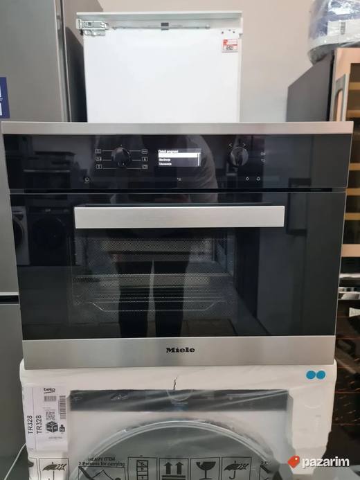 Miele parna rerna DG 6400 ED/CS/D