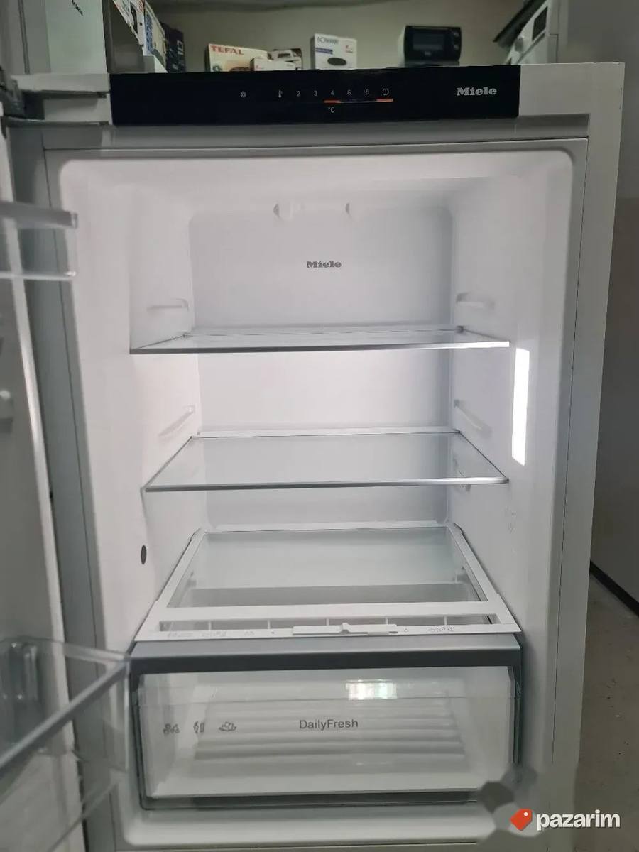 Miele ugradni frizider NOV 3