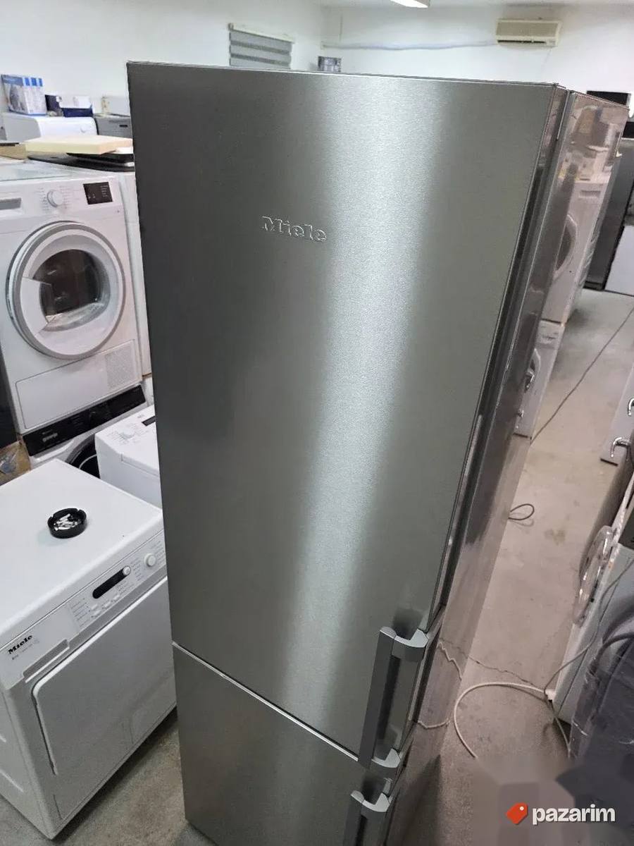 Miele kombinovani frizider KFN 4797 CD iz uvoza NOV 4
