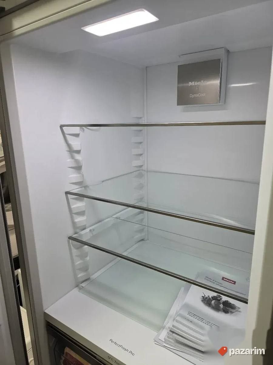 Miele kombinovani frizider KFN 4797 CD iz uvoza NOV 7