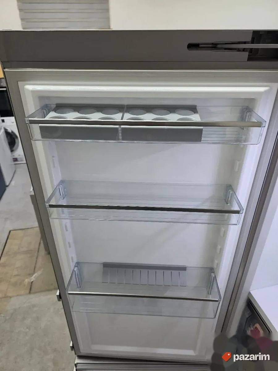 Miele kombinovani frizider KFN 4797 CD iz uvoza NOV 8