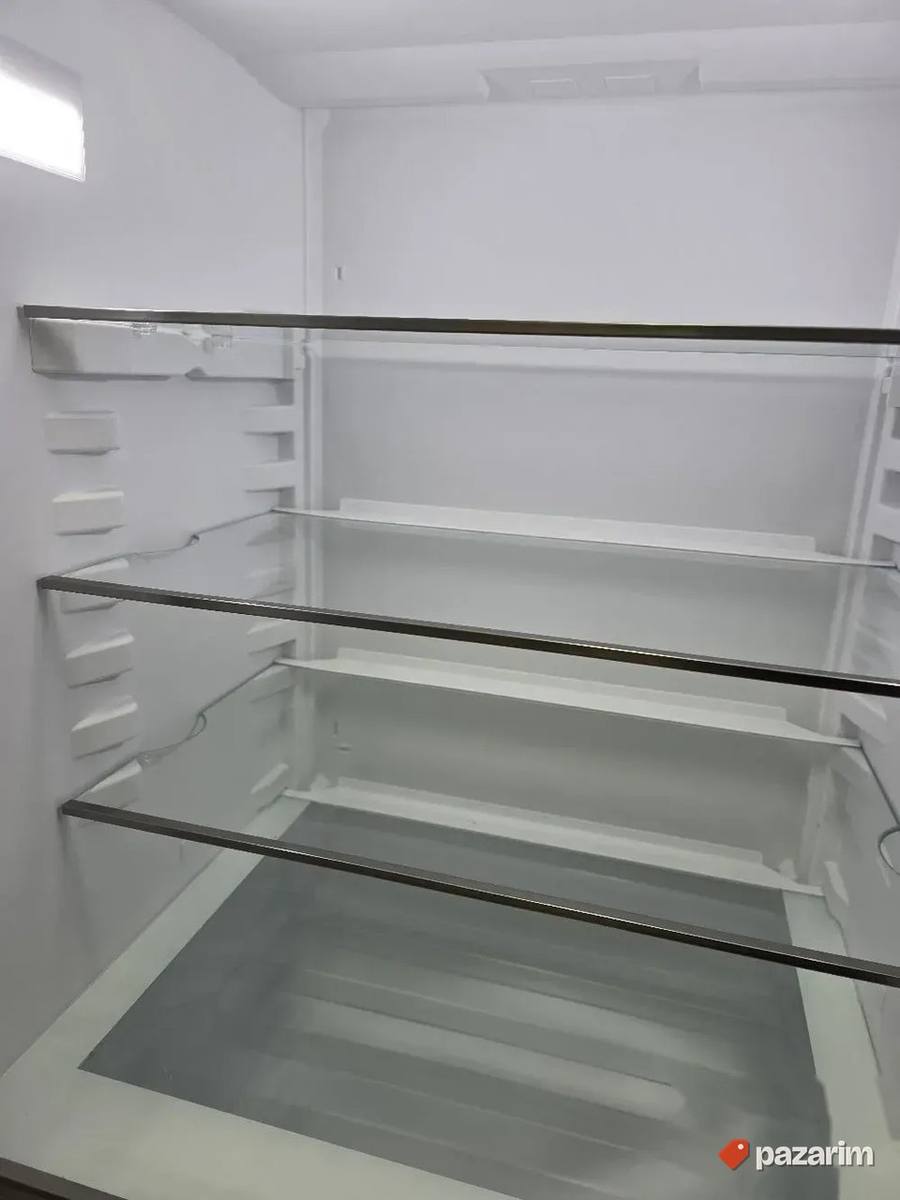 Miele ugradni frizider 2025god. NOV 3
