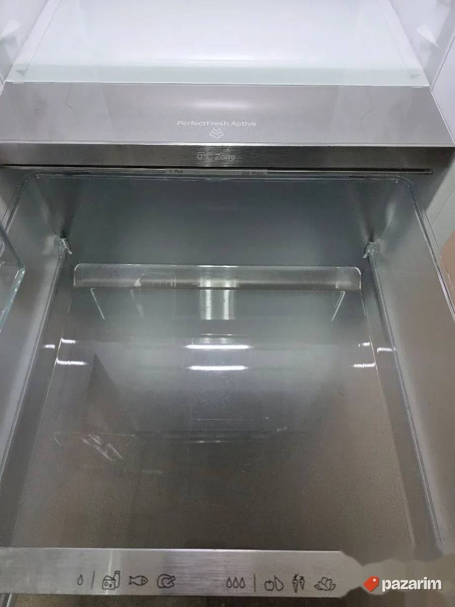 Miele KFN 7774 D uvradni kombinovani frizider 2025god NOVO 5