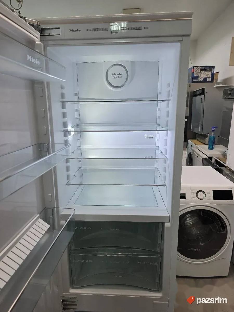 Miele KF 37272 iD ugradni kombinovani frizider iz uvoza 3