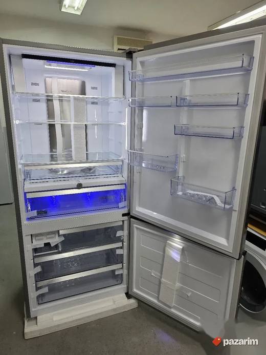 Beko XXXL kombinovani frizider potpuno NOV iz uvoza