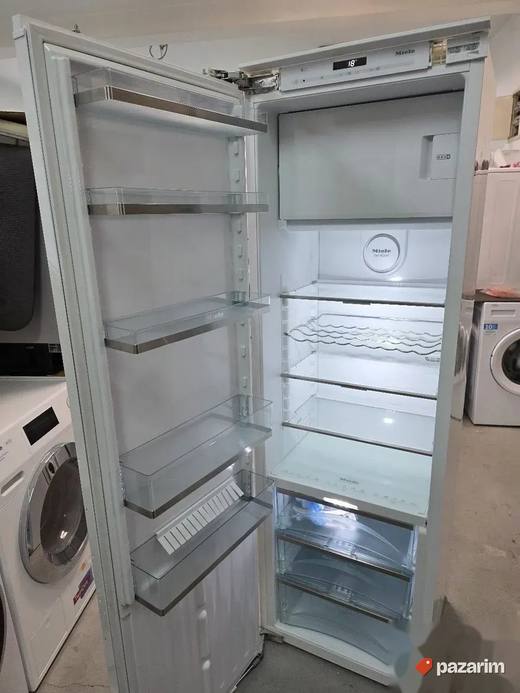 Miele K 37682 iDF premium ugradni frizider iz uvoza