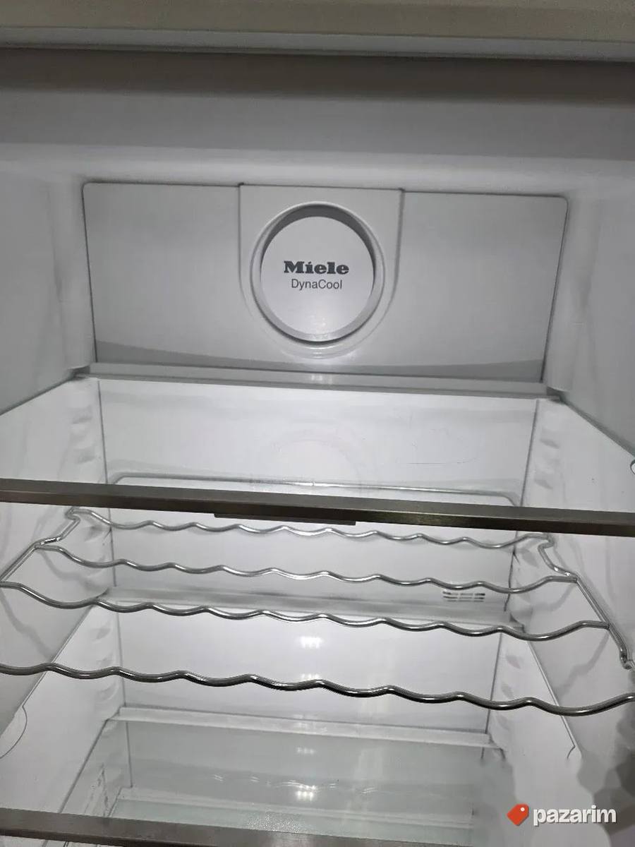 Miele K 37682 iDF premium ugradni frizider iz uvoza 3