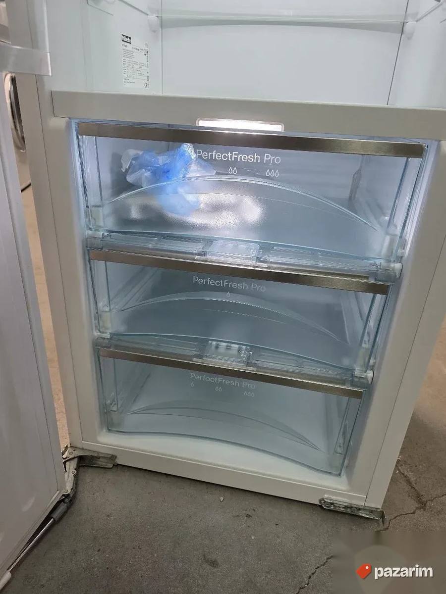 Miele K 37682 iDF premium ugradni frizider iz uvoza 5
