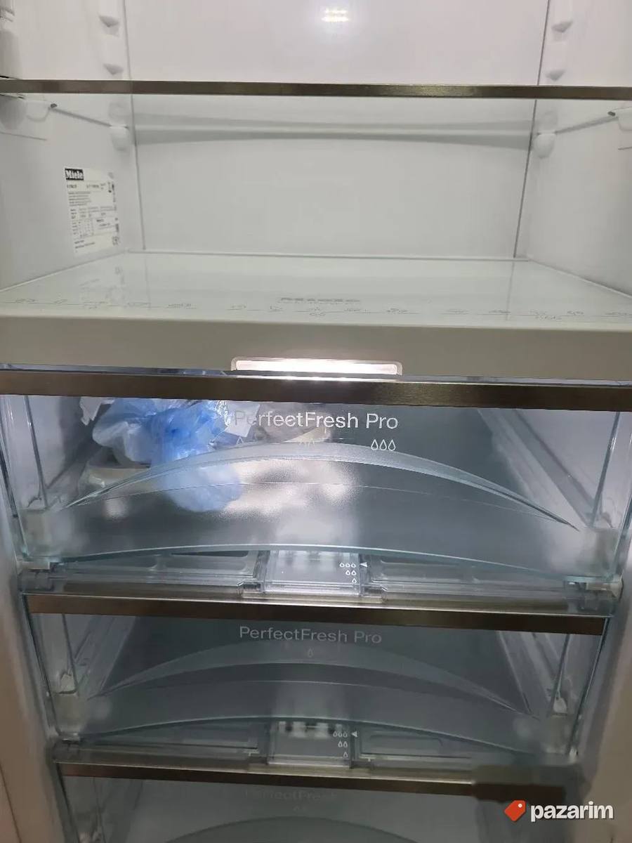 Miele K 37682 iDF premium ugradni frizider iz uvoza 6