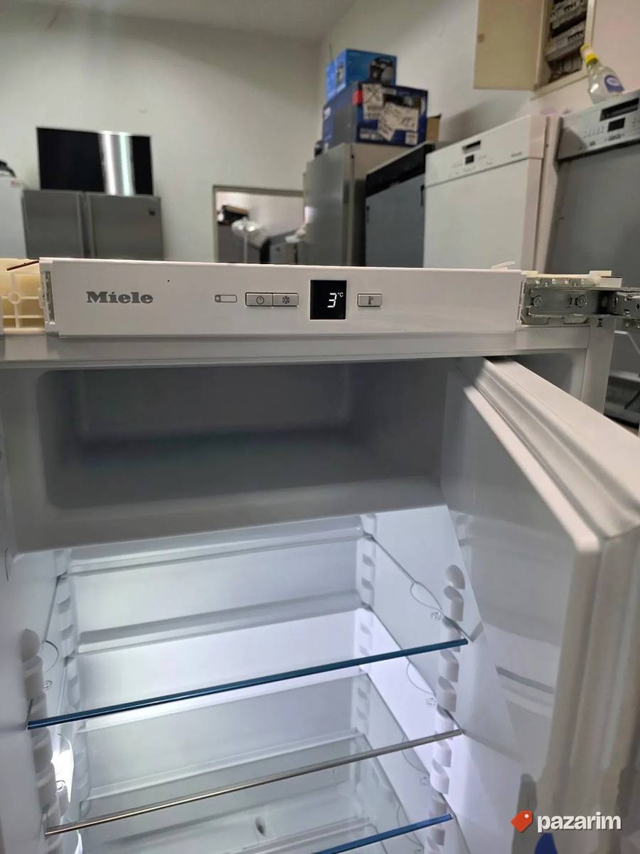 Miele ugradni frižider 122cm sa komorom 2