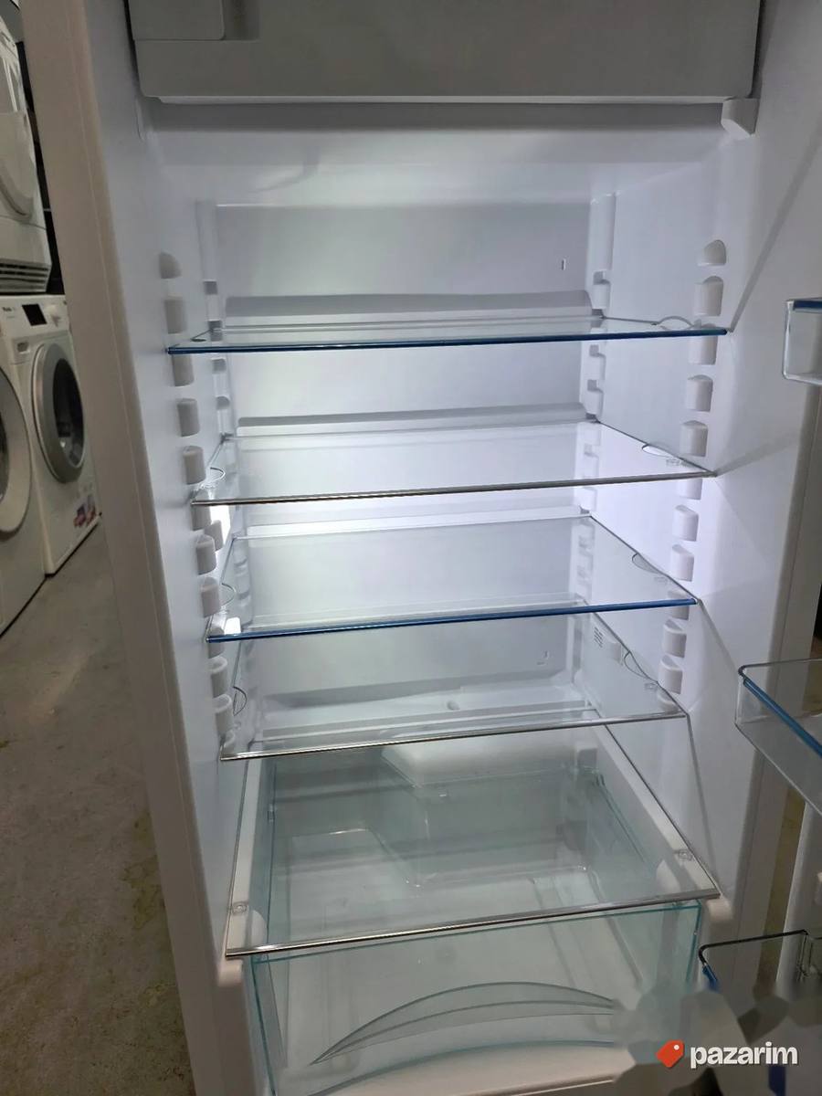 Miele ugradni frižider 122cm sa komorom 3