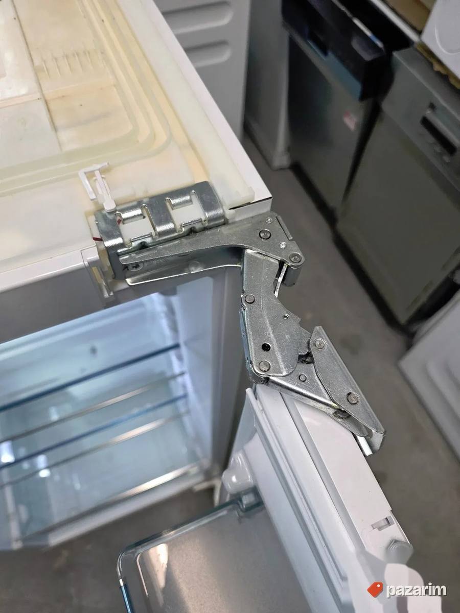 Miele ugradni frižider 122cm sa komorom 6