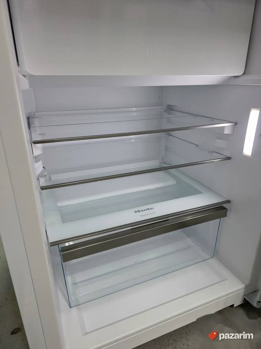 Miele K 4002 D WS samostojeći frižider sa malim zamrzivačem 4