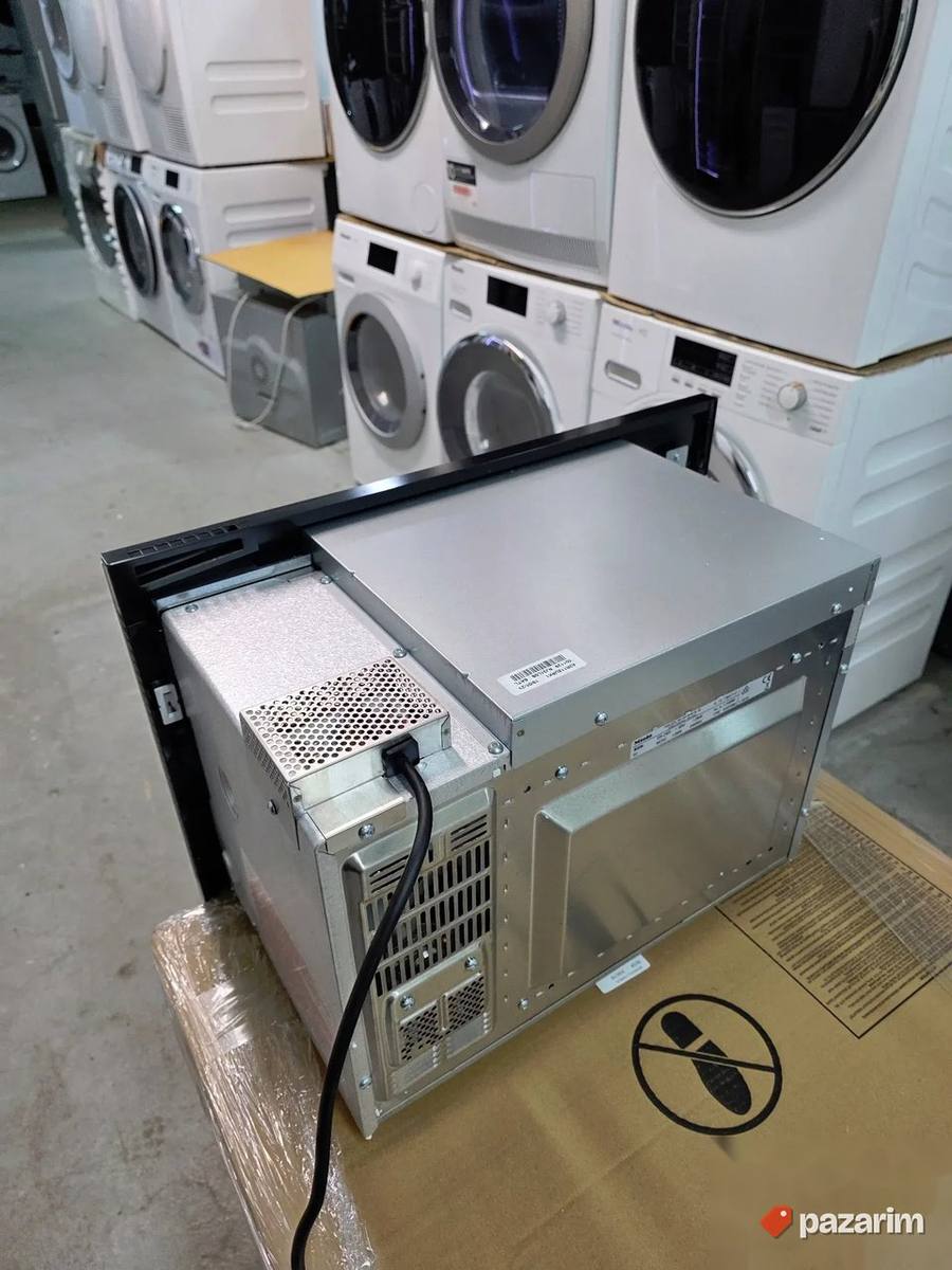 Miele M 2234 SC ugradna mikrotalasna NOVA 8