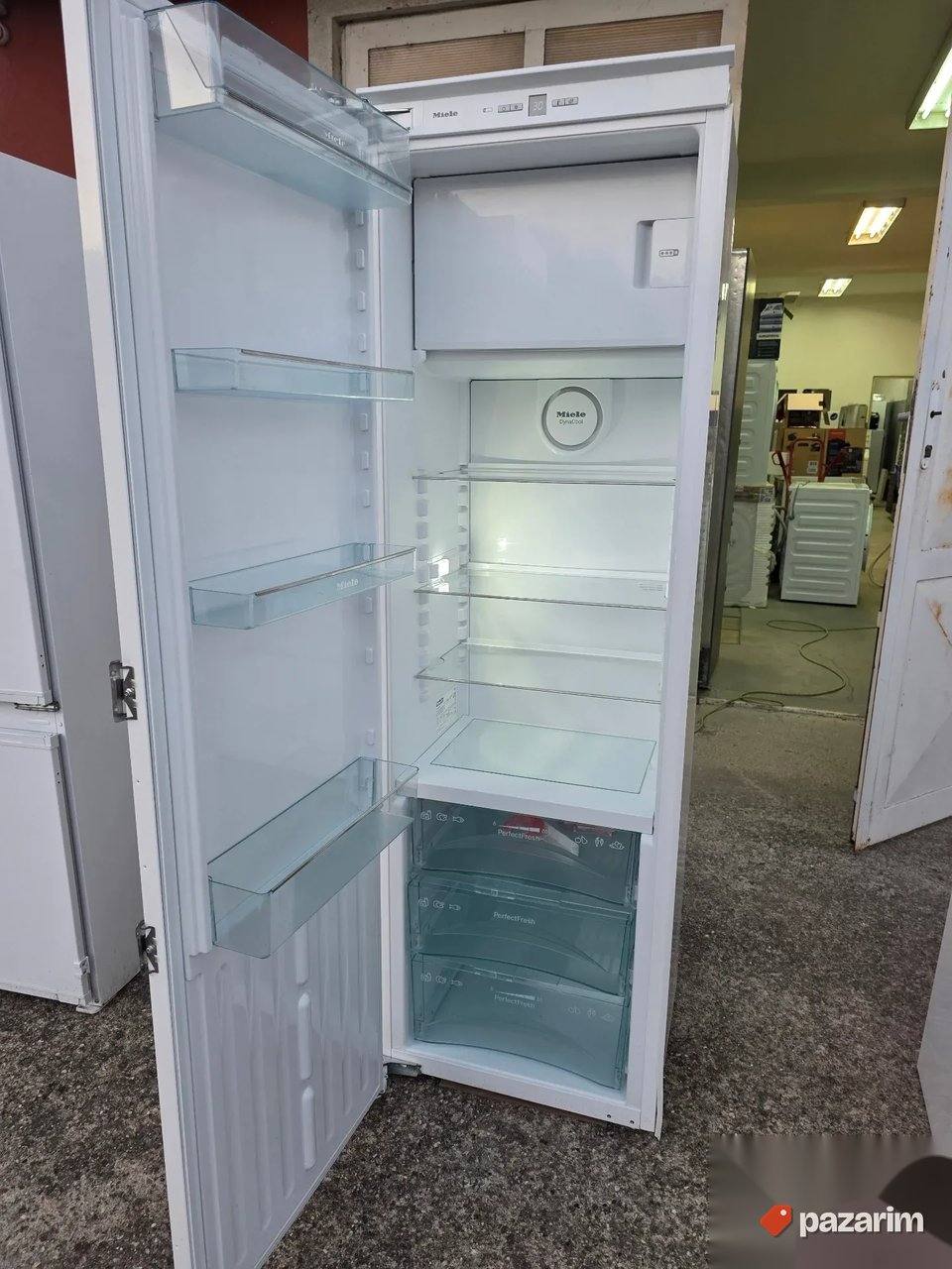 Miele K37282 iDF ugradni frižider, bukvalno kao nov 1