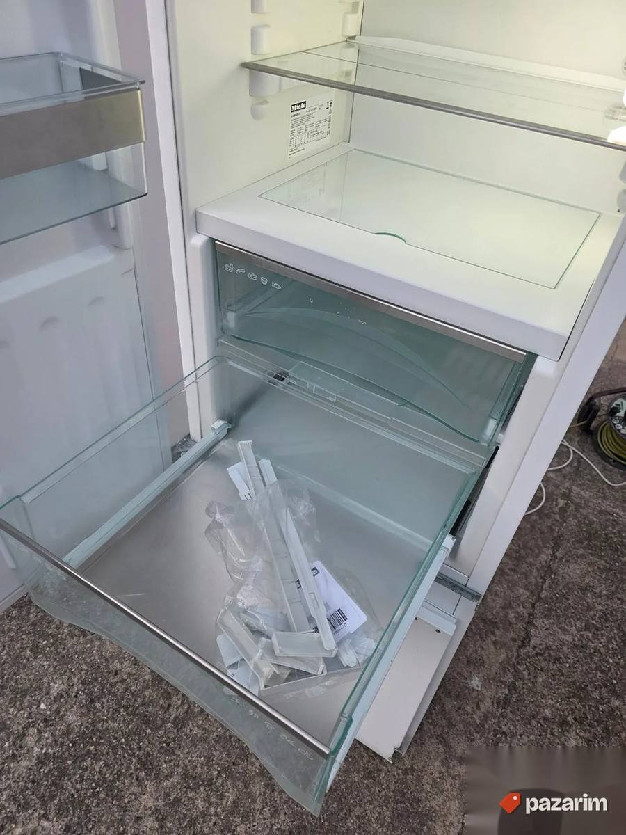 Miele ugeadni frižider K 9759 iDF-3 iz uvoza 6