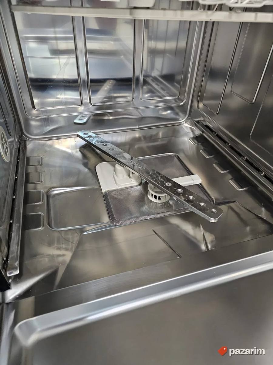 Miele inox ugradna - podpultna mašina za sudove 4