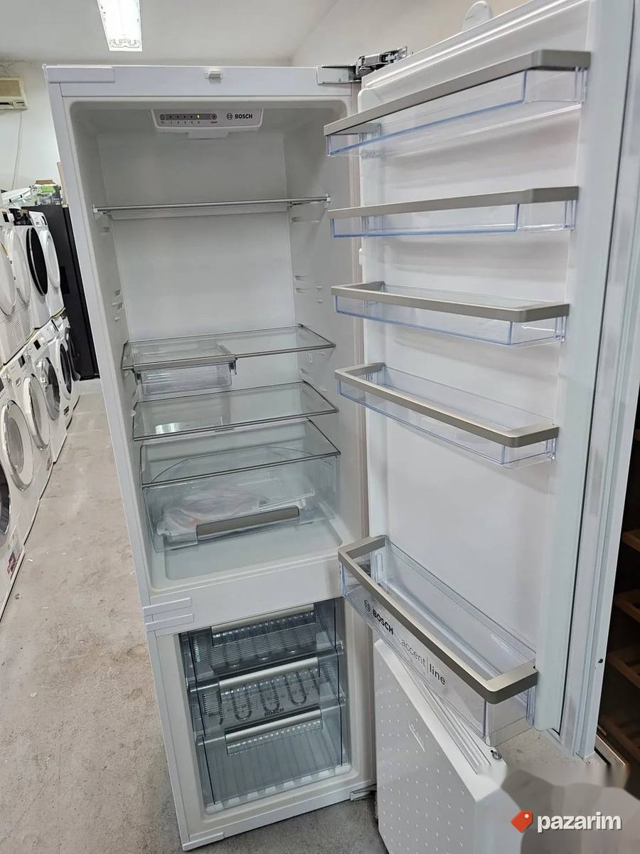Bosch ugradni kombinovani frižider, iz uvoza 2